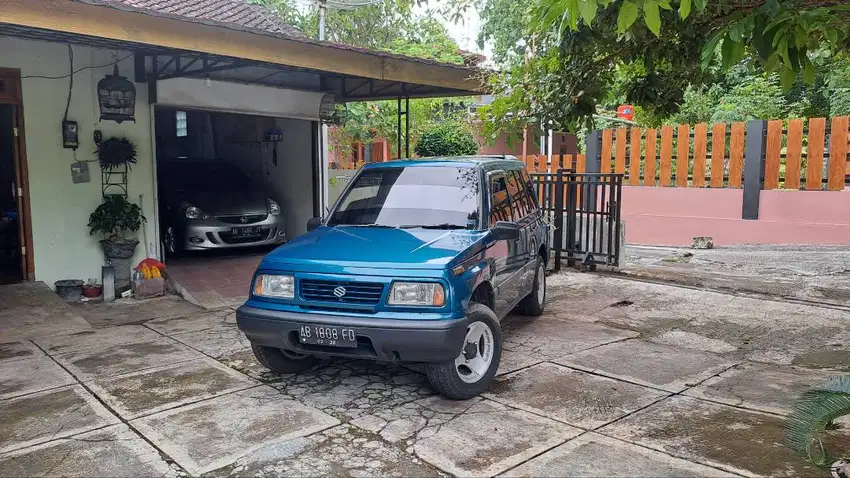 Suzuki Sidekick 1996 Manual Biru Istimewa