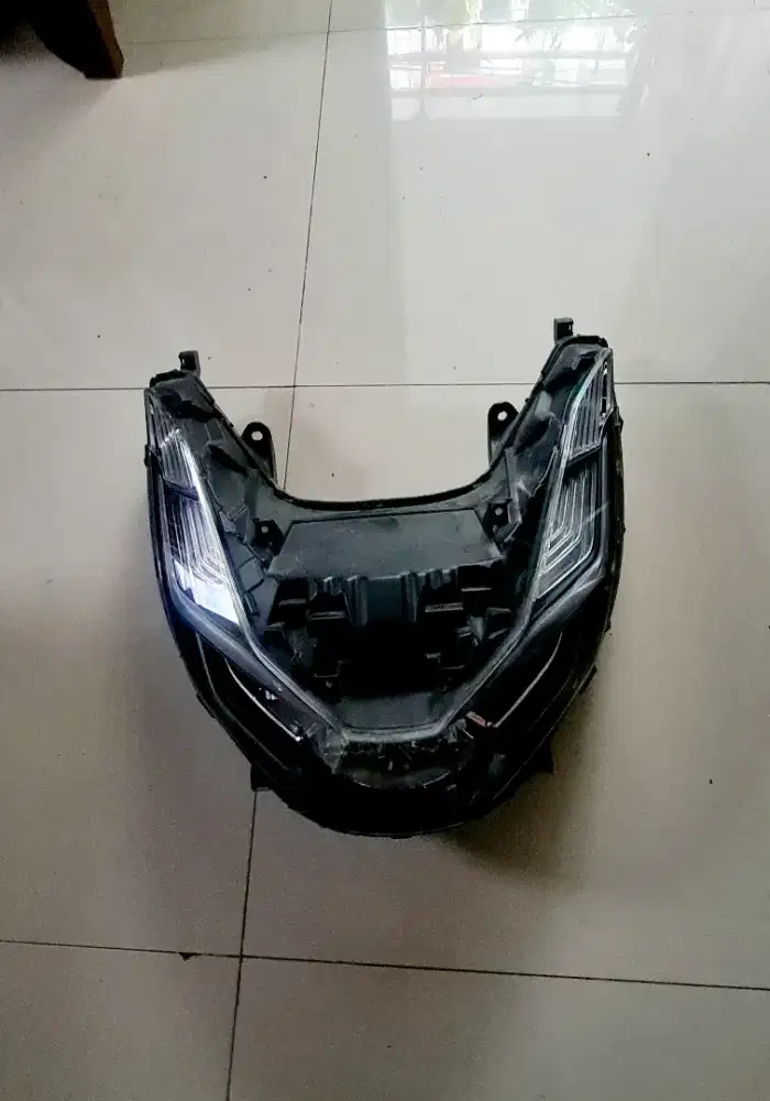 Reflektor lampu pcx 160 2023