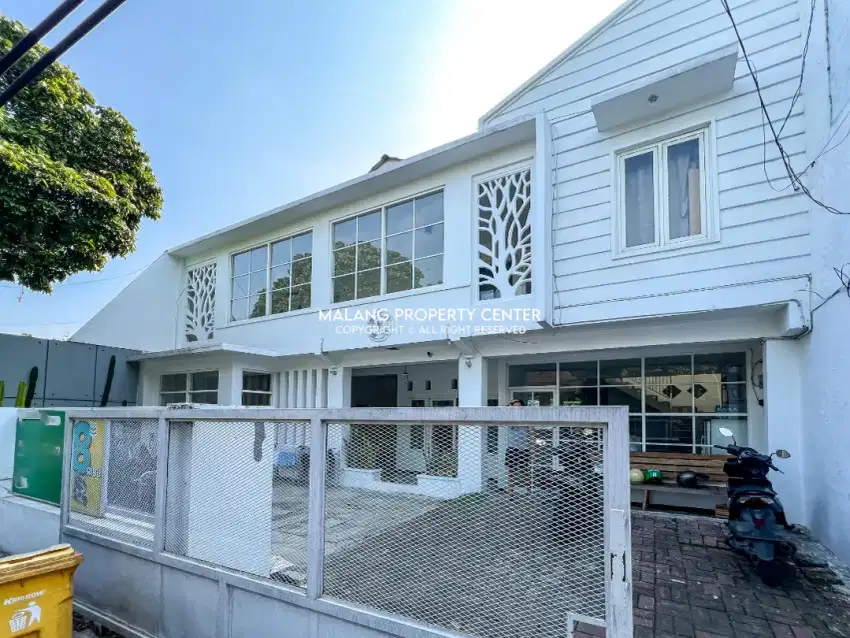 DIJUAL KOST + RUMAH INDUK AREA BLIMBING!