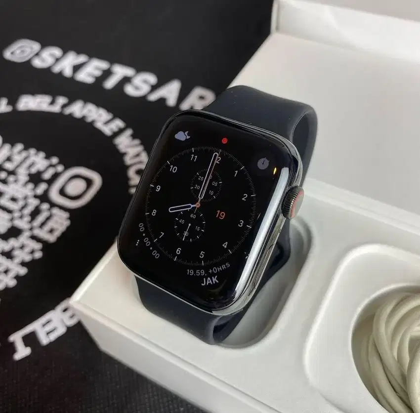 Apple Watch Series 5 44mm STAINLESS STEEL Black iwatch