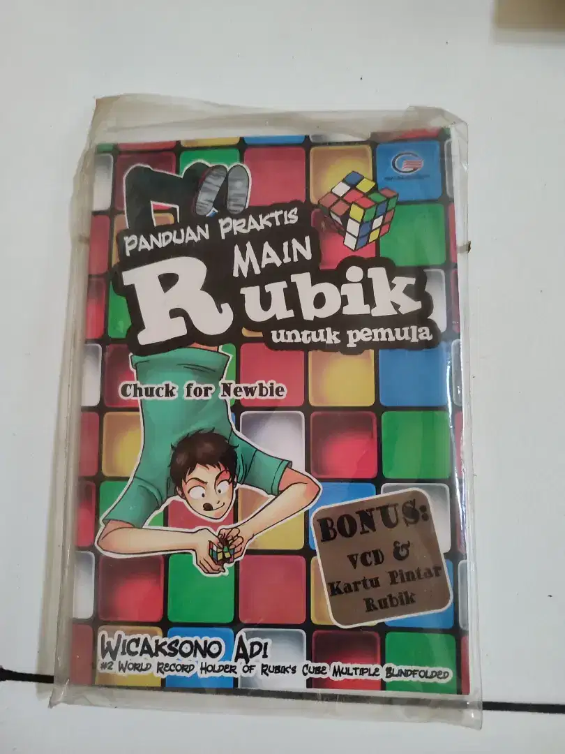 Buku panduan main rubik