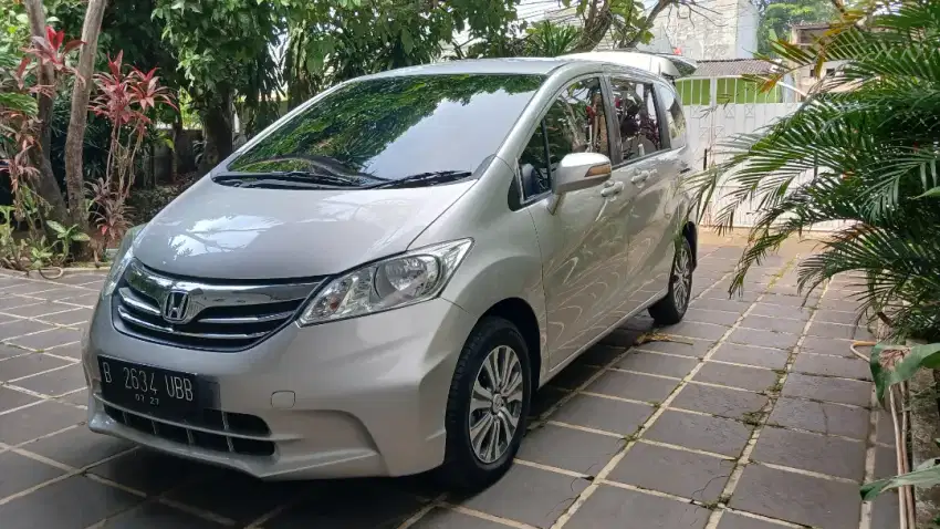 Honda Freed E PSD Th 2012 BAGUS