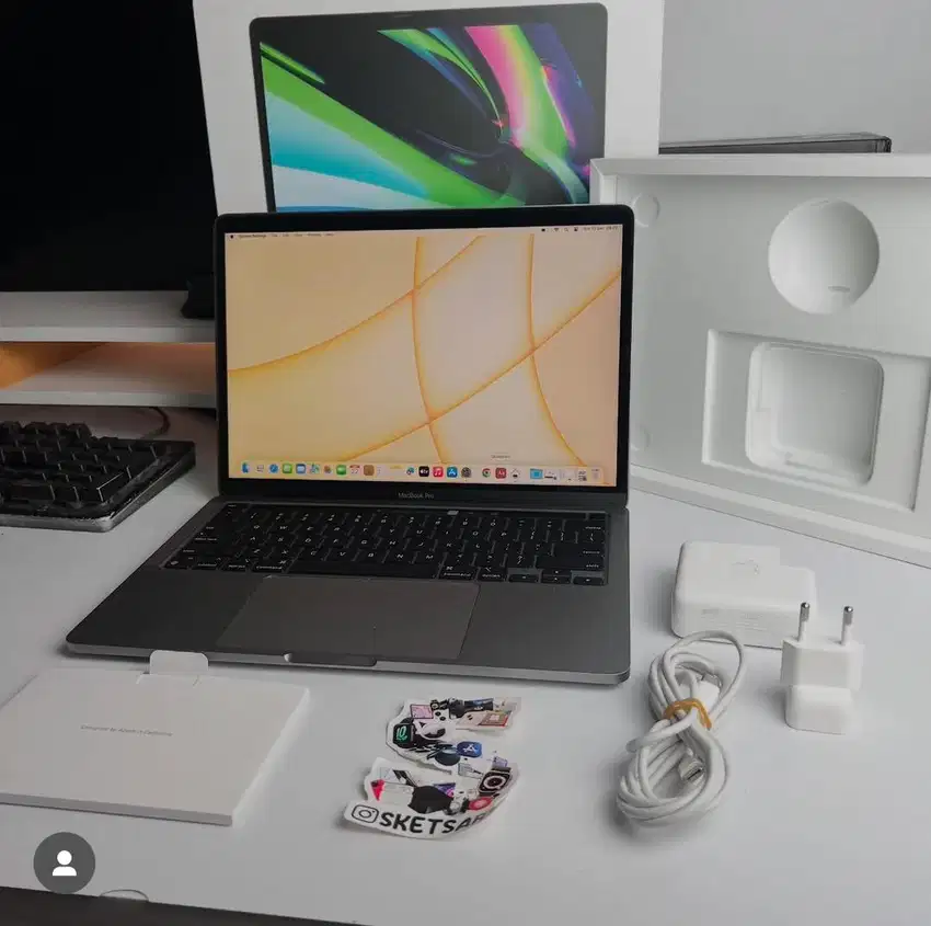 MacBook Pro M2 13 inch 8gb 256gb