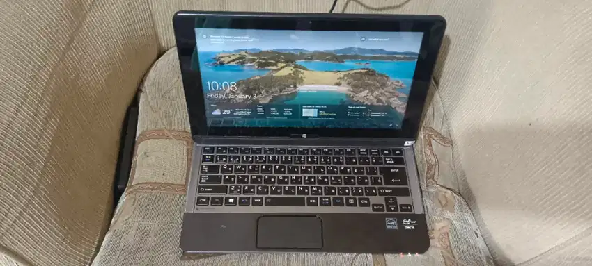 Toshiba R822 core i5 gen 3