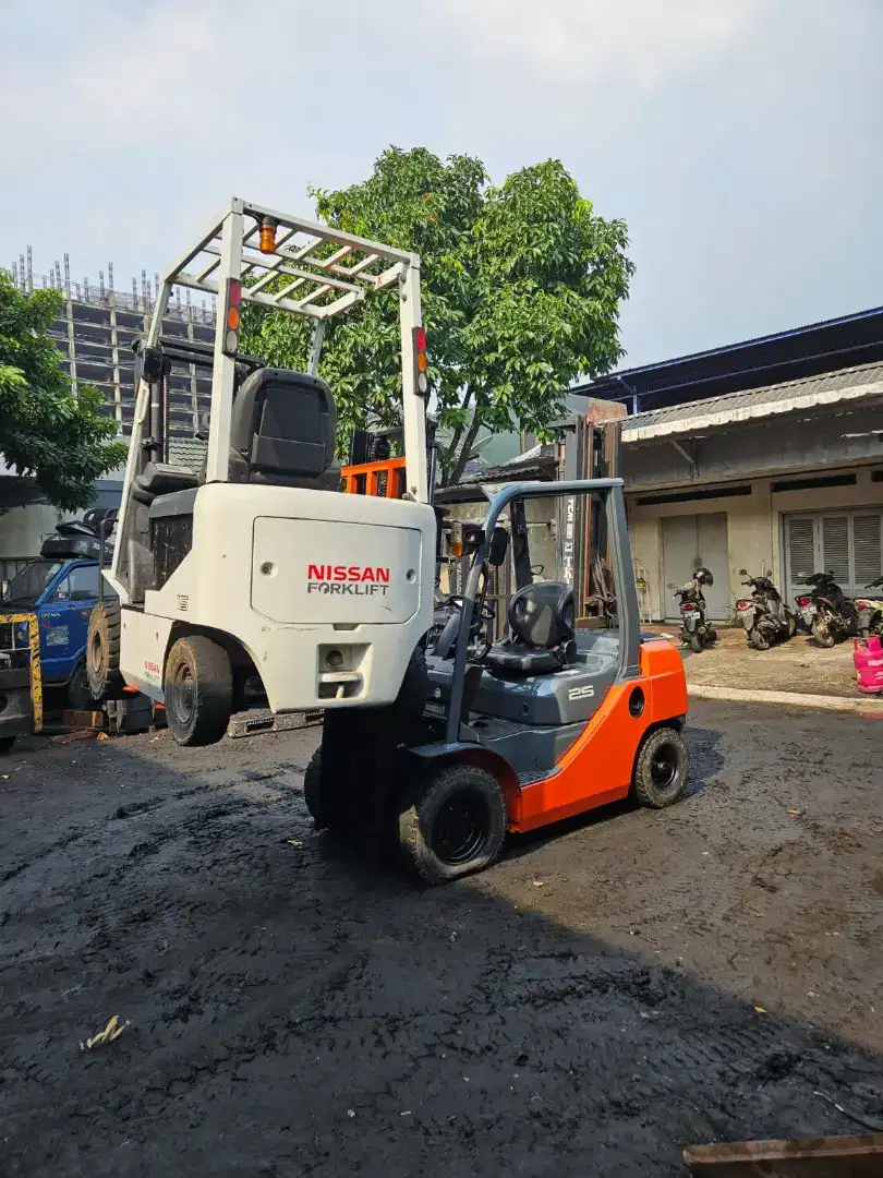 Forklift Toyota 2,5 Ton,Manual,Tiang 3 Meter,1DZ-II,8FD25,Tahun 2018