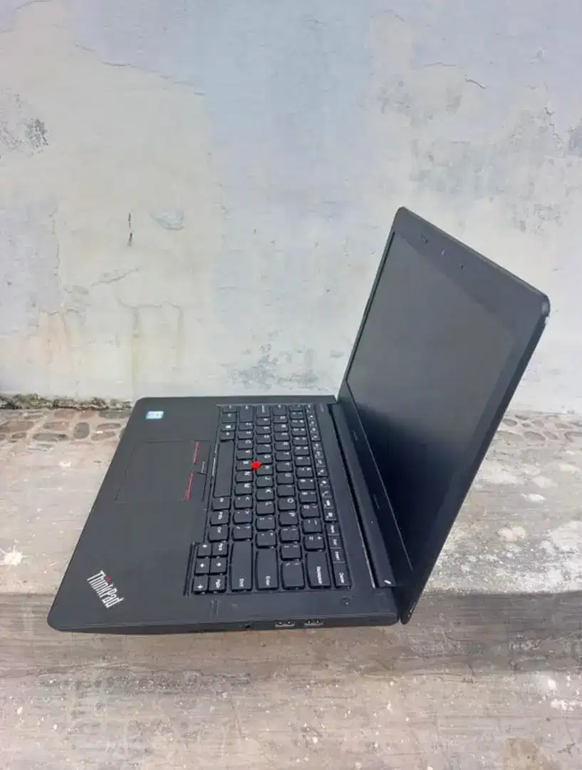 LAPTOP SKRIPSIAN LENOVO THINKPAD E470 CORE I5 GEN 7 RAM 8GB SSD 128GB