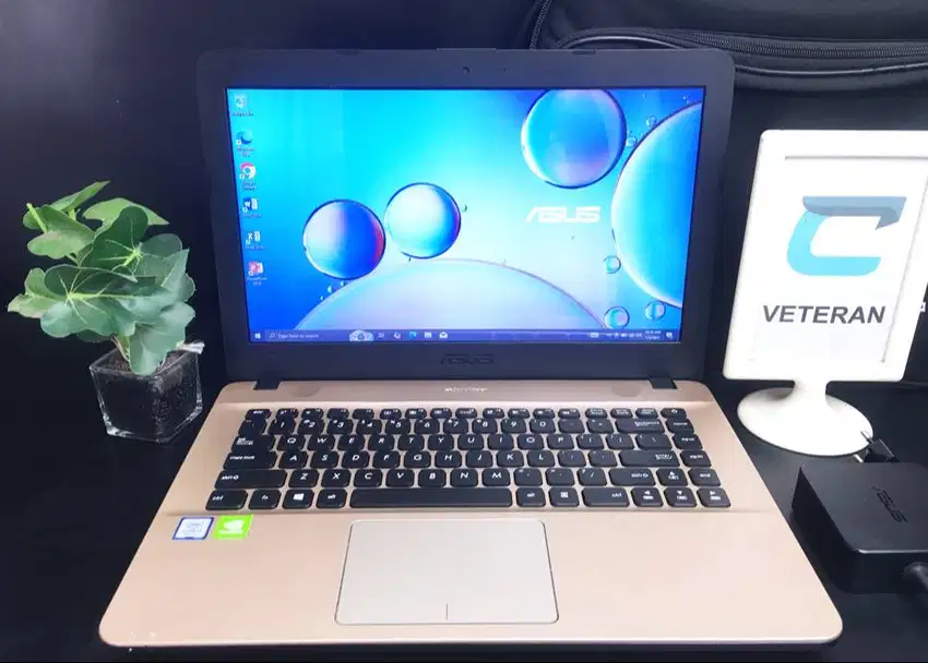 Laptop Asus X441U Core i3-7020U Ram 8GB Dual VGA nyaman untuk renderin