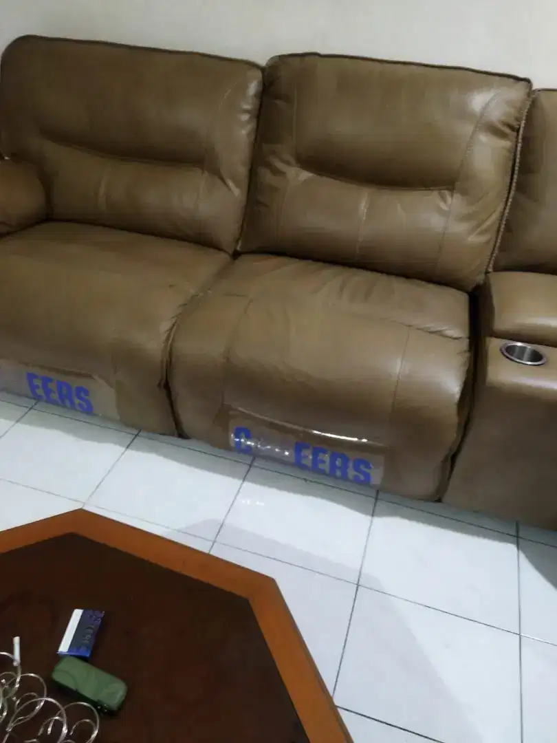 Sofa Bekas Cheers Informa Masih Seperti Baru