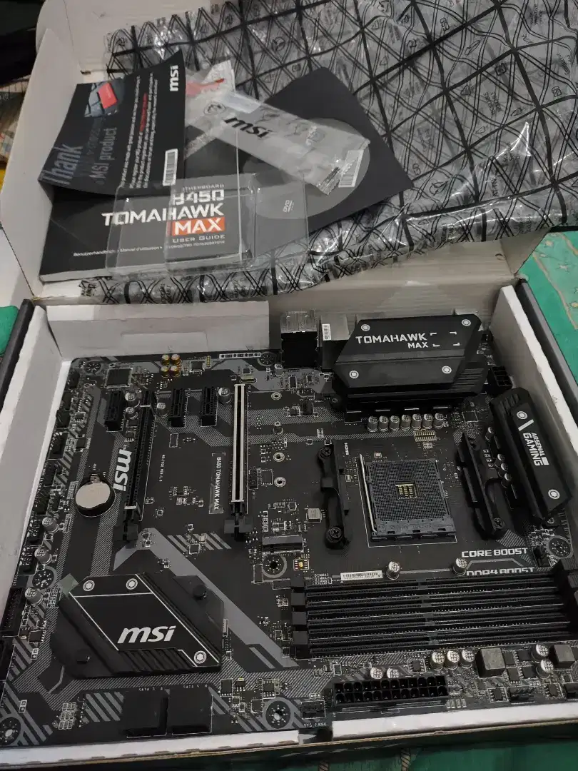 Motherboard MSI B450 TOMAHAWK MAX AM4/AMD