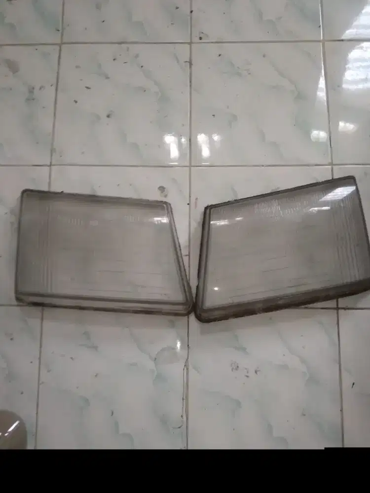 Kaca lampu depan landcruiser vx original