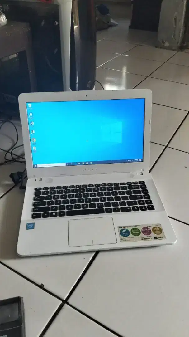 LAPTOP BEKAS/LAPTOP SEKEN/LAPTOP BEKAS MURAH/LAPTOP SEKEN MURAH