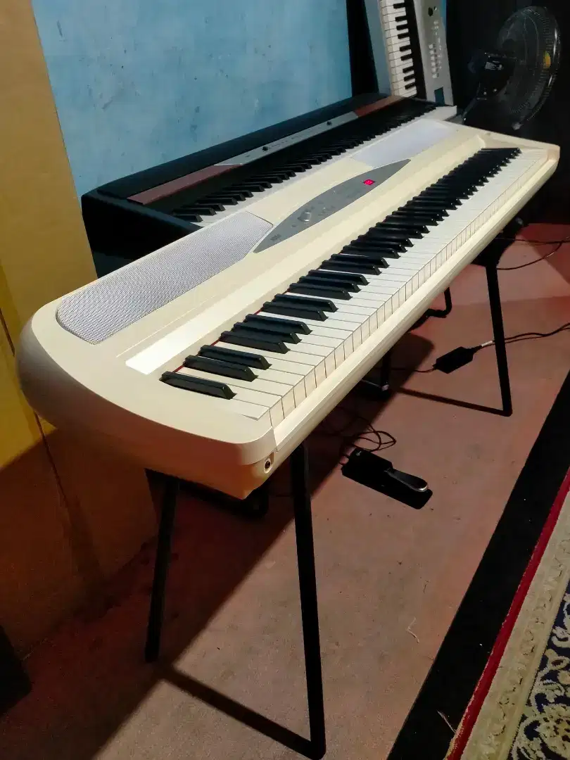 Digital Piano KORG SP280 KORG SP 280 terawat normal tinggal pakai sj