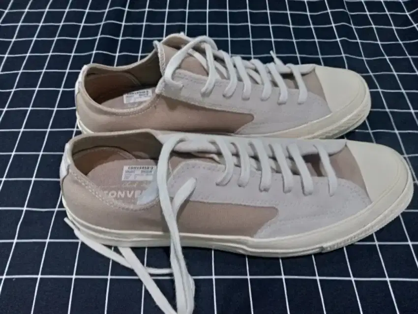 Sepatu converse