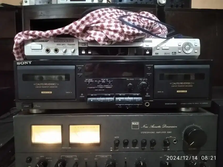 Sony Cassette Deck TC-WR635S dan Amplifier NAD 3080