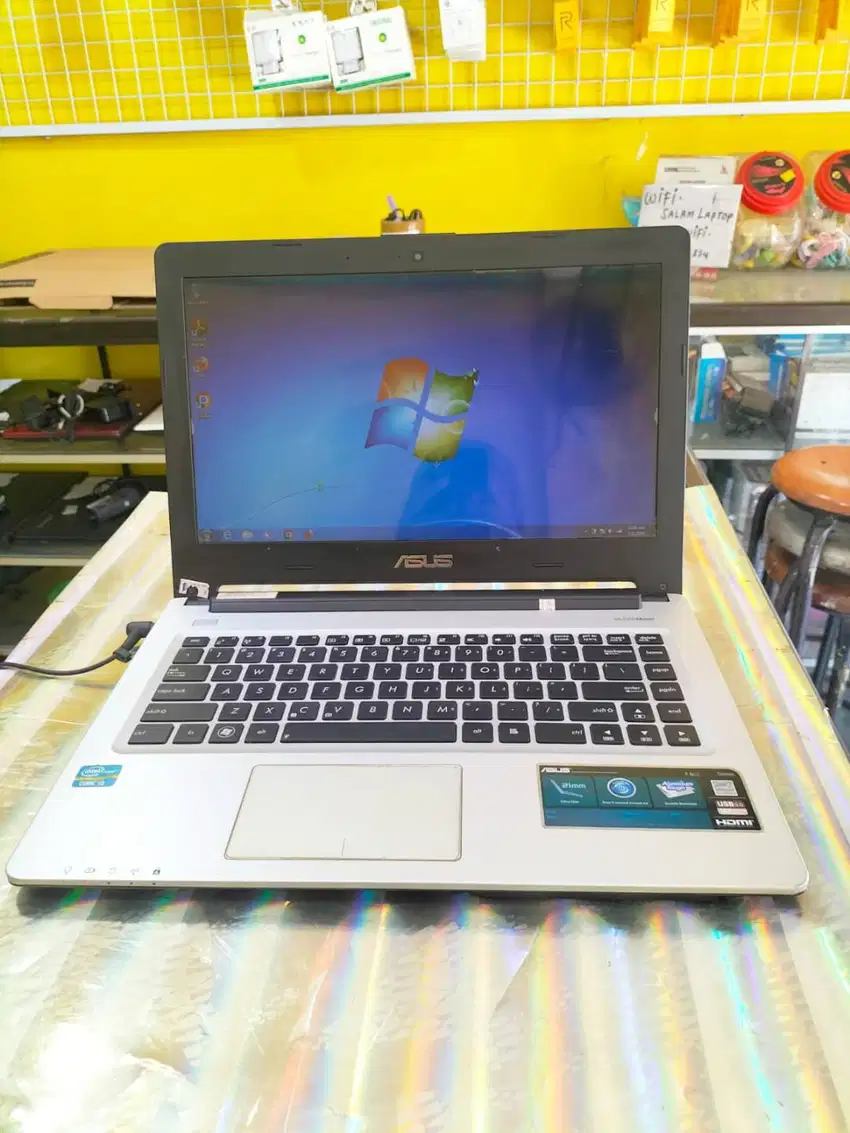 Laptop ASUS A46C CORE i3-3217U RAM 10GB