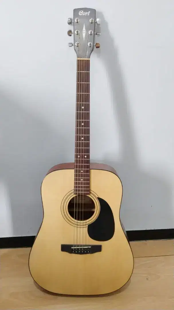 DIJUAL Gitar Akustik Cort AD810