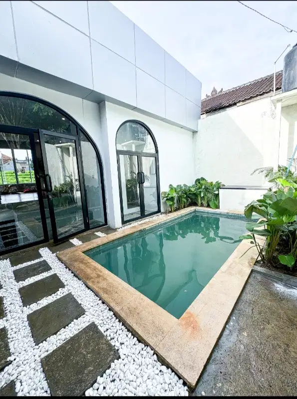 Di Jual Villa New Brand  full furnished lokasi Padonan Canggu Bali