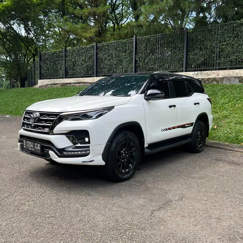 Toyota Fortuner VRZ TRD 2.4 4x2 A/T 2021