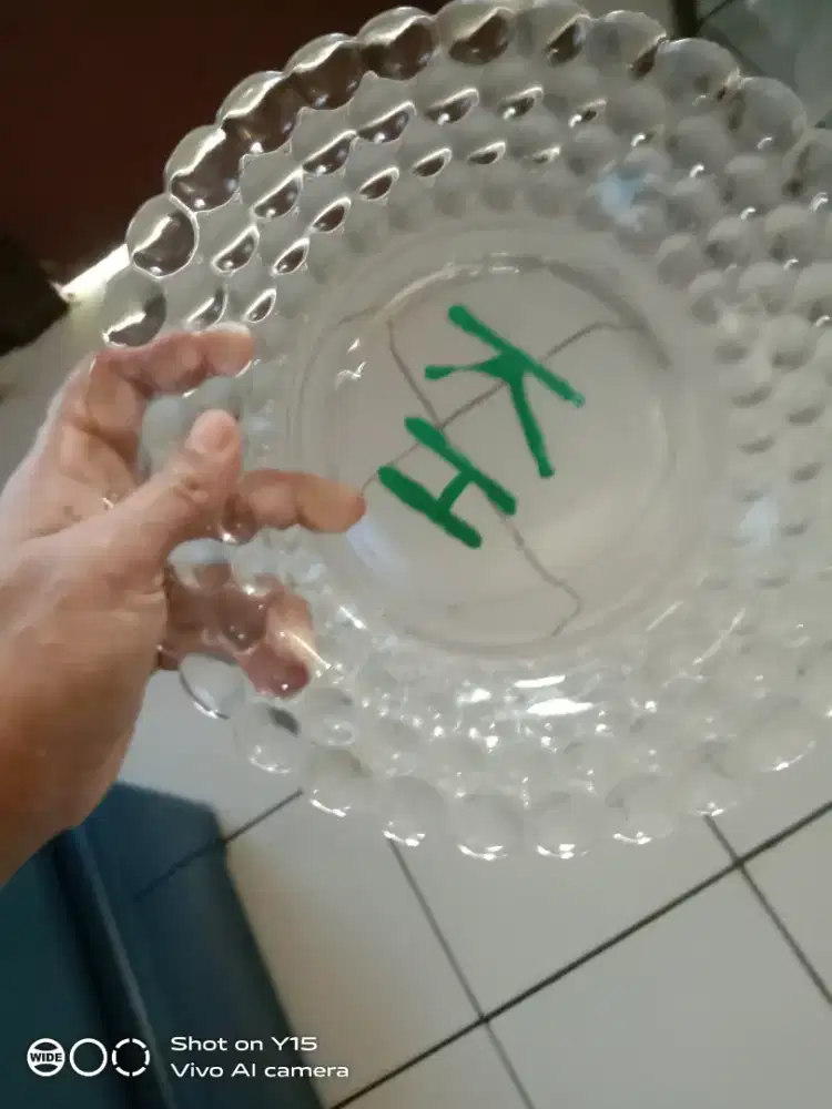 Dijual.piring beling transparan motif bubble timbul