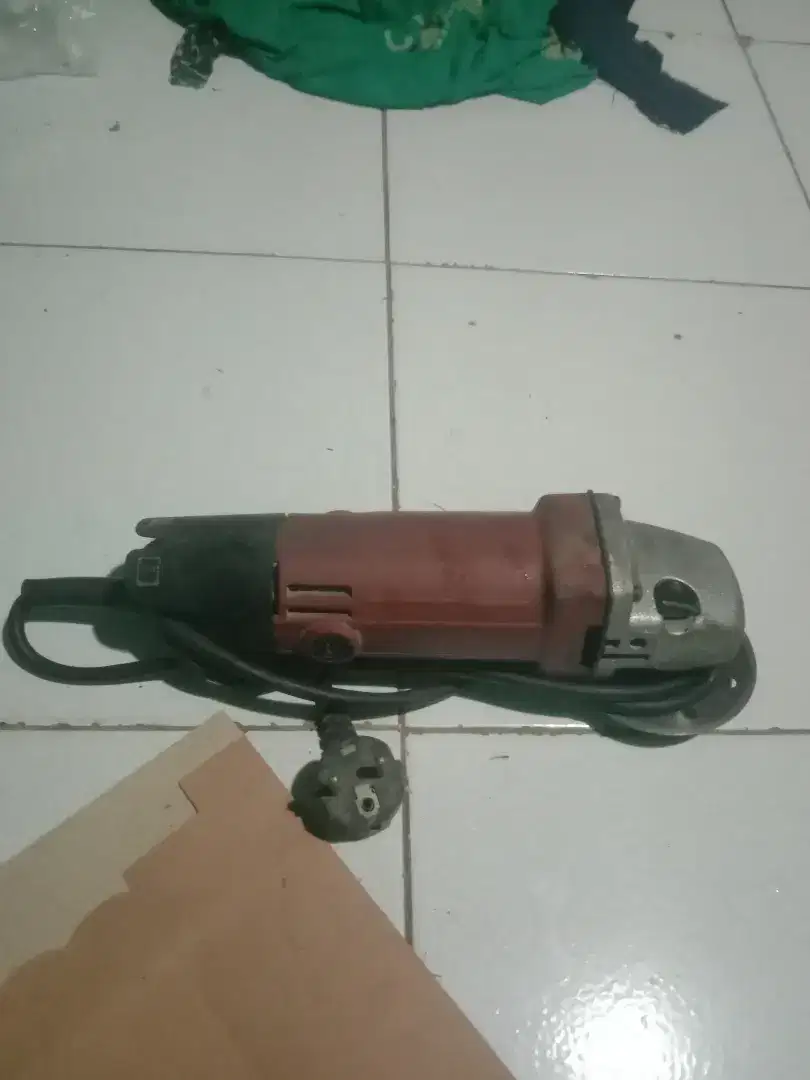 Serkel gerinda tangan maktec mt954