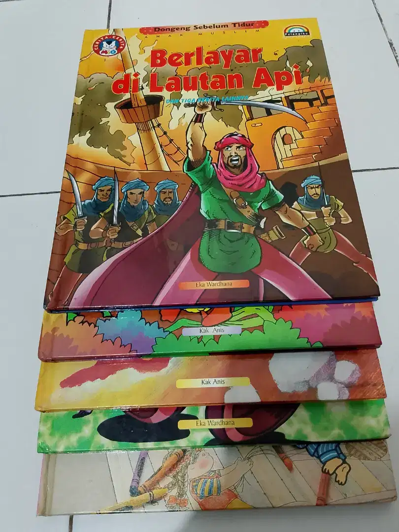 Buku dongeng sebelum tidur