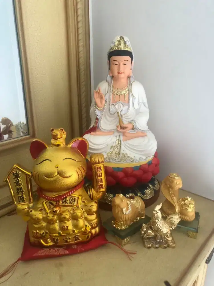 5 patung antik impor