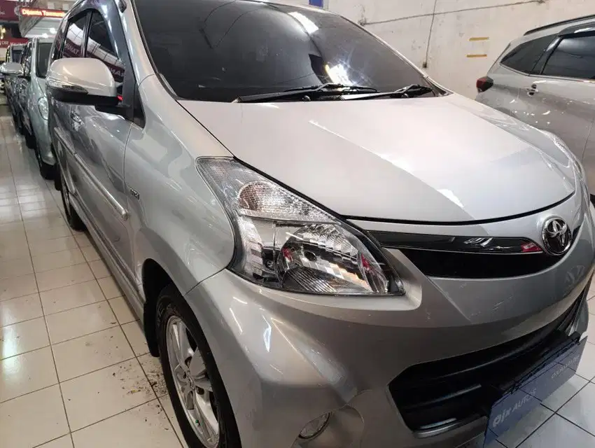 TOYOTA AVANZA VELOZ 1.5 A/T 2013 SILVER OTOMART SURABAYA