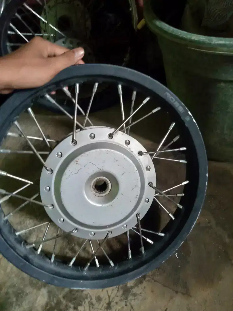 Jual velg jari jari vrossi bekas beat karbu