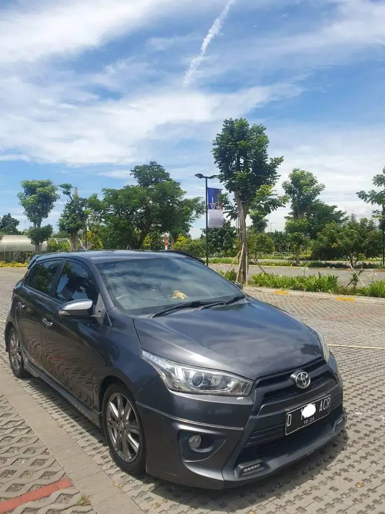 TOYOTA YARIS TRD sportivo automatic 2014 tinggal gasss