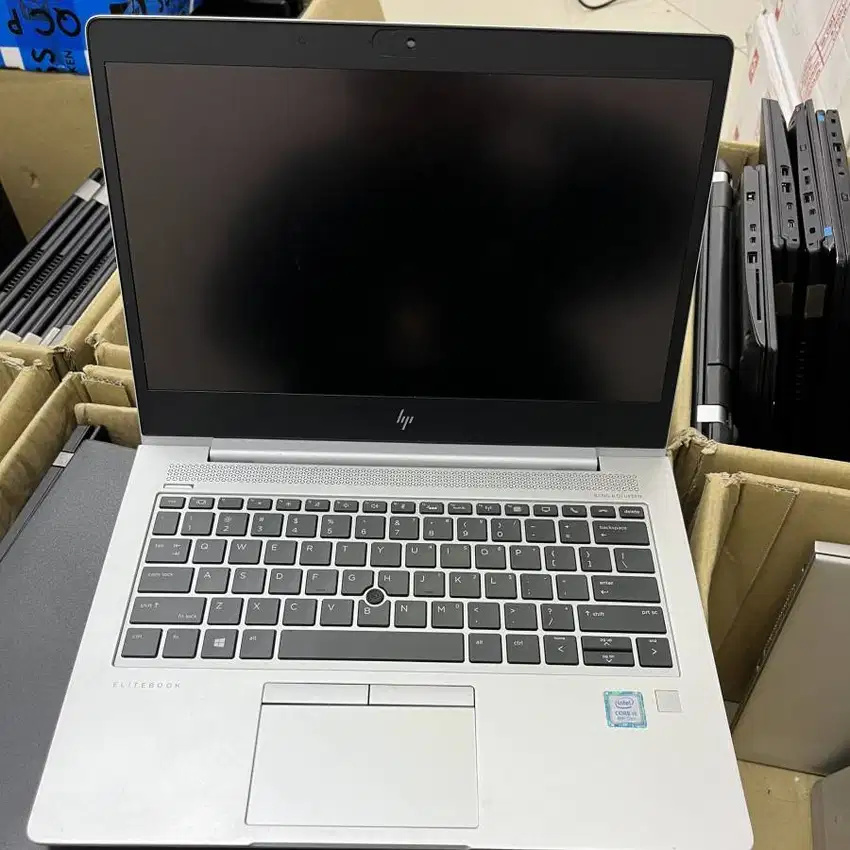 Hp Elitebook 830 G5 Gen 8Th 8GB/256GB  VRN/NK