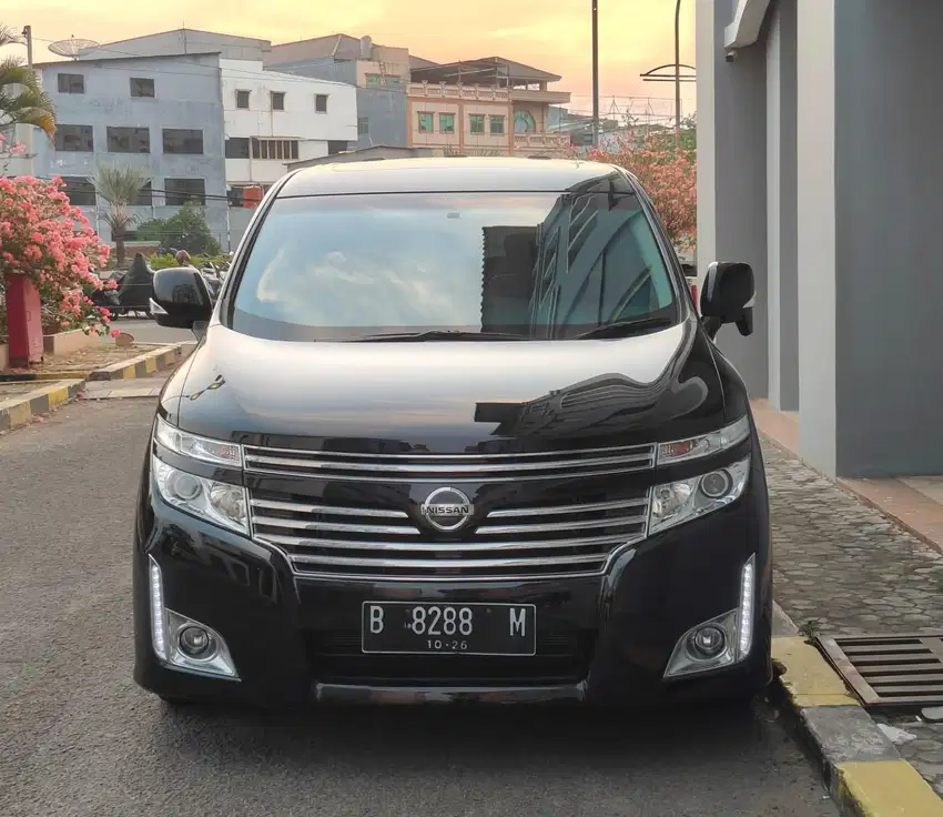 KM LOW Nissan Elgrand HWS 2011 3.5cc Siap pakai