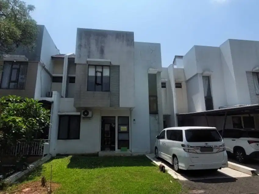 Rumah Strategis 5 Menit ke Stasiun Free Renovasi Harga Nego J-20909