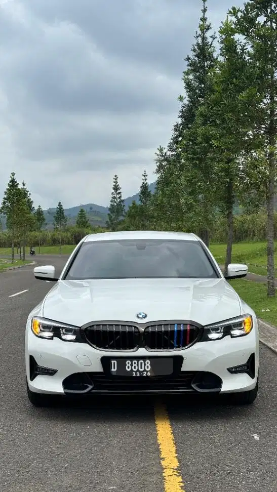 TDP50 BMW 320i sport low km 2021