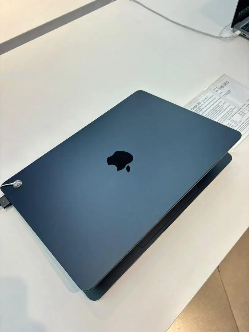 MacBook Air M2 16/256 NEW KREDIT KTP