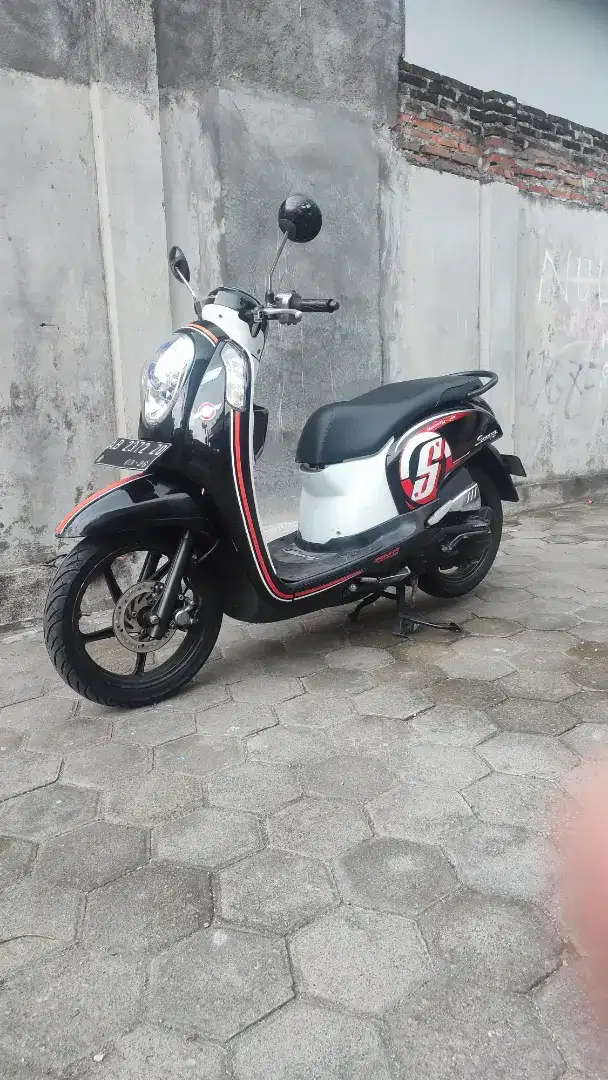 Honda scoopy 2016 iss