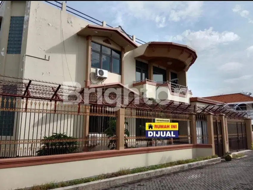 DiJual Cepat Rumah Mewah Full Furnished Lebak Jaya Surabaya.