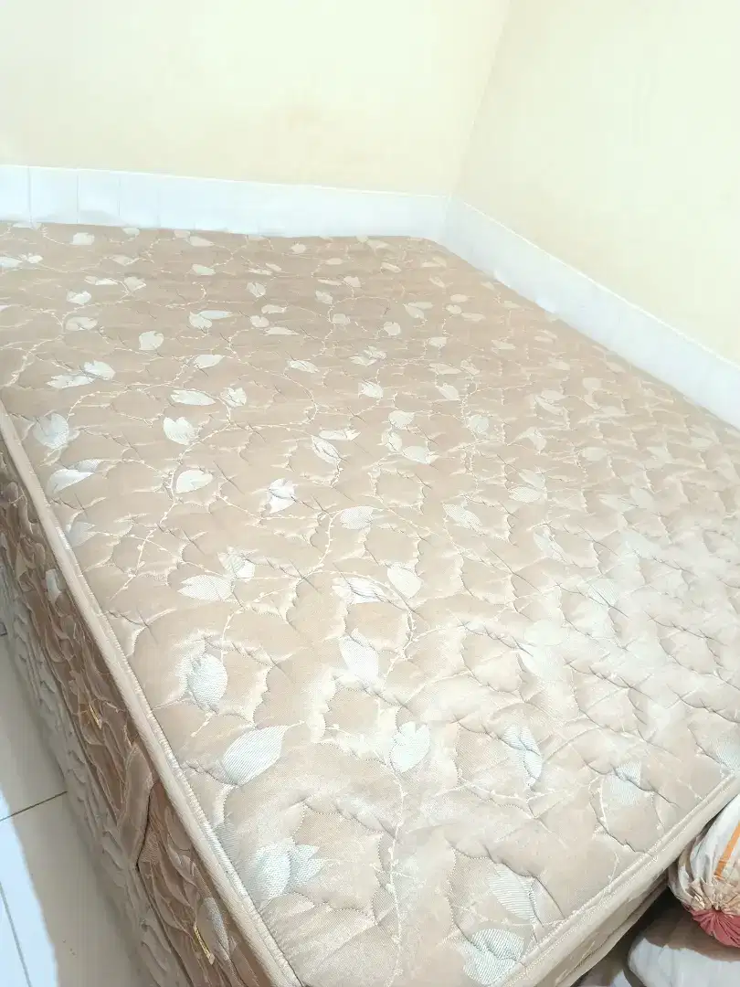 Spring bed KING SIZE 180x200 kasur dipan grand ivory murah meriah