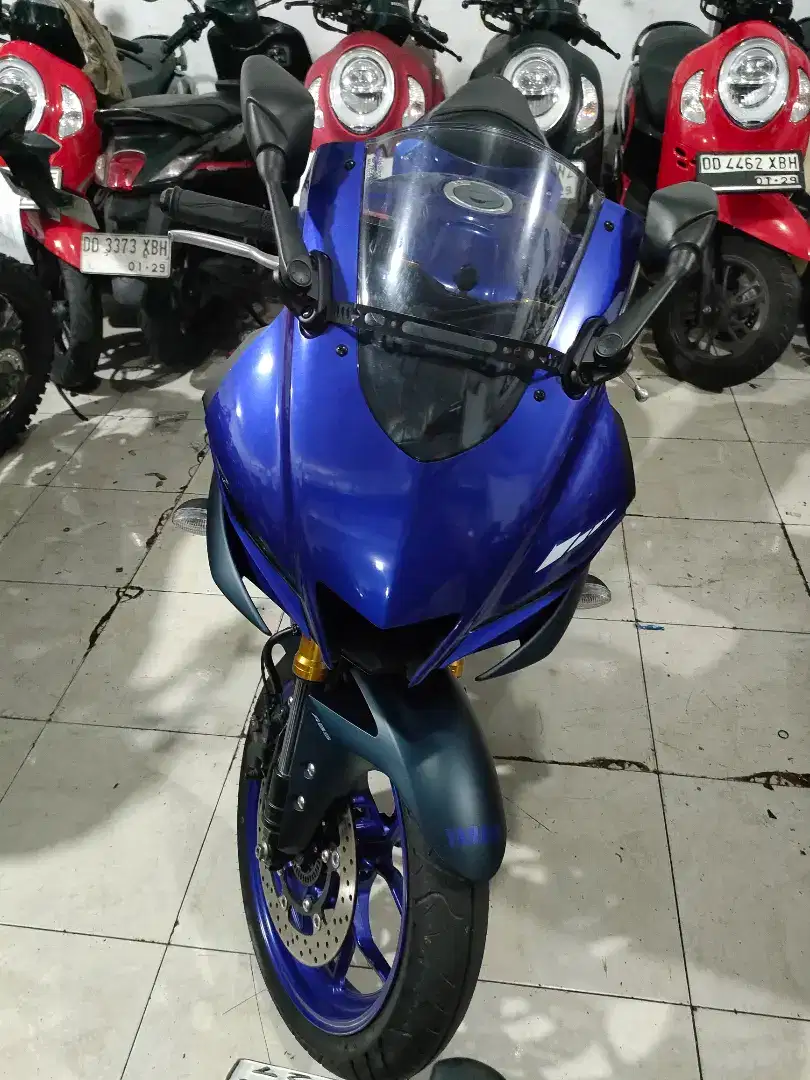 Yamaha R25  250 cc 2024 biru