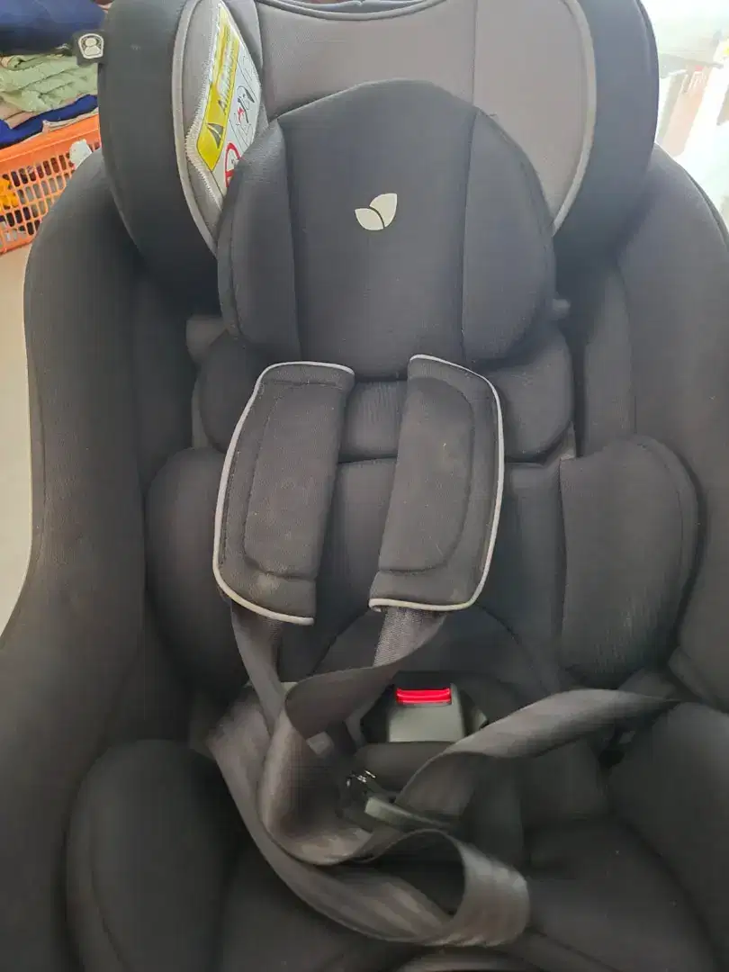 Forsale Car seat jole