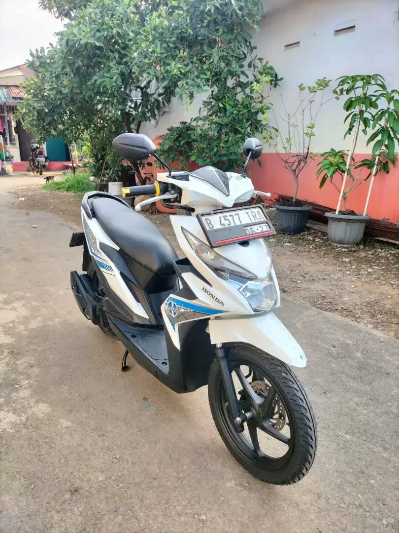 Bissmillah dijual motor Honda beat eco 2017 istimewa