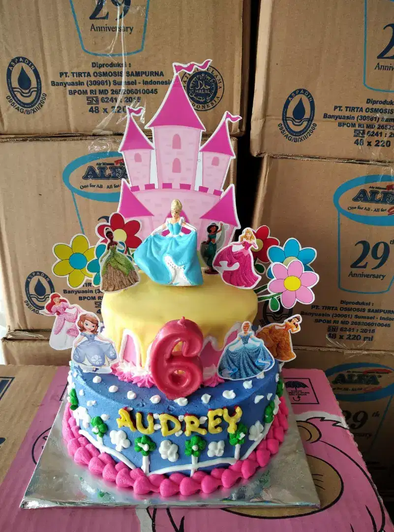 Kue ultah princess 2 tingkat