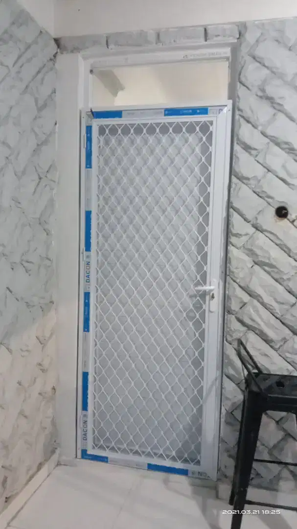 Kusen aluminium dan kaca murah