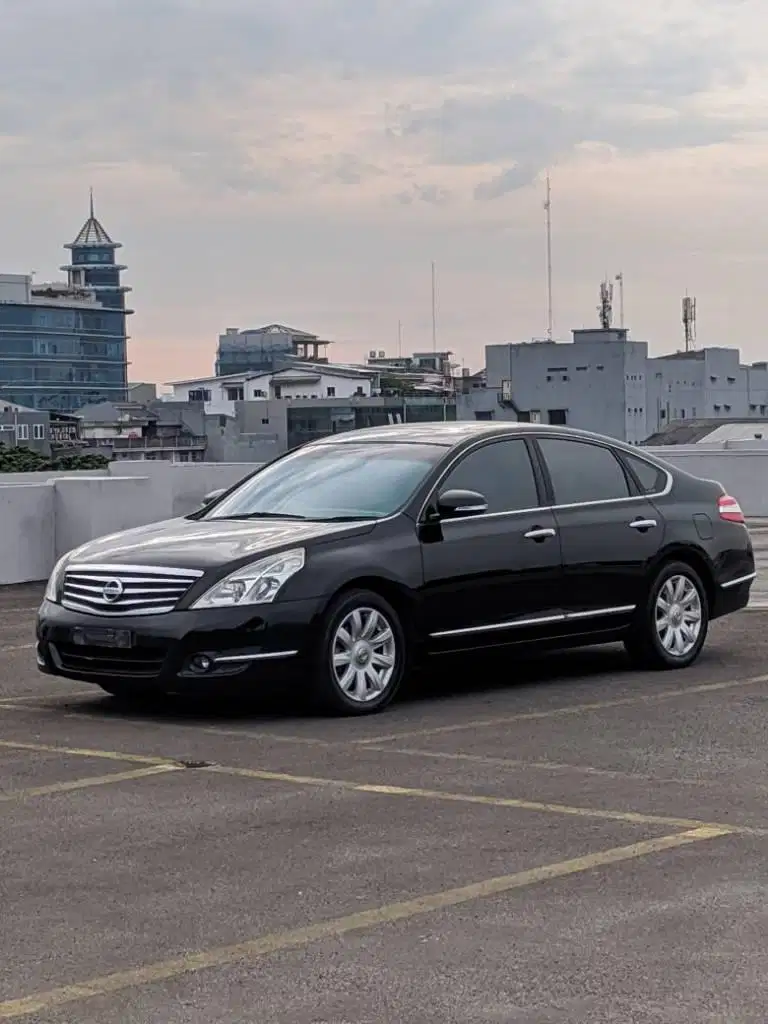 Dp 0 Nissan Teana 2.5 XV tahun 2011