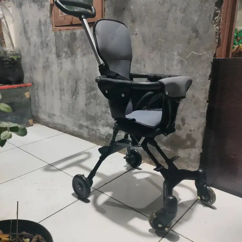 Stroller second