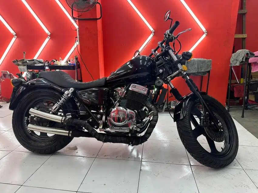 Benelli Patagonian Eagle PE 250 ganteng scrambler bobber japstyle