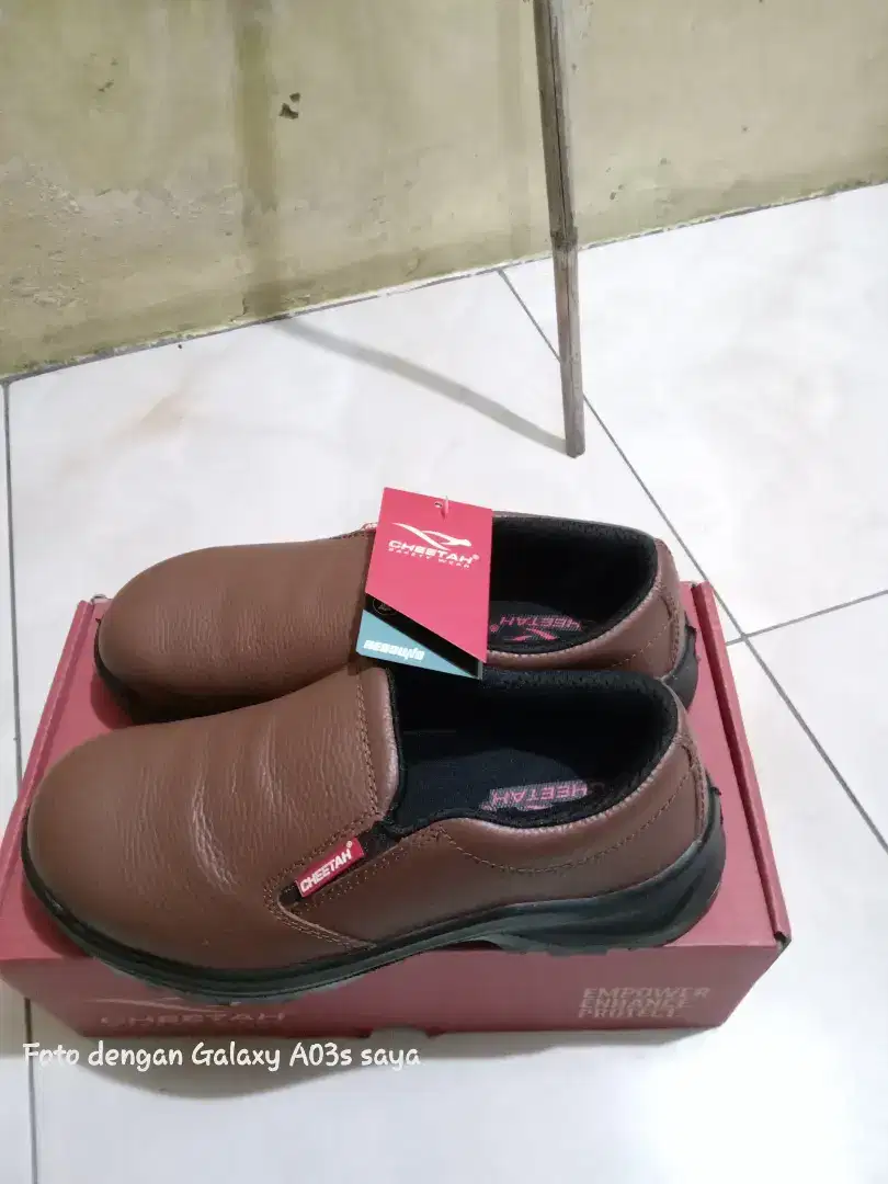 Di Jual Sepatu Safety merk cheetah