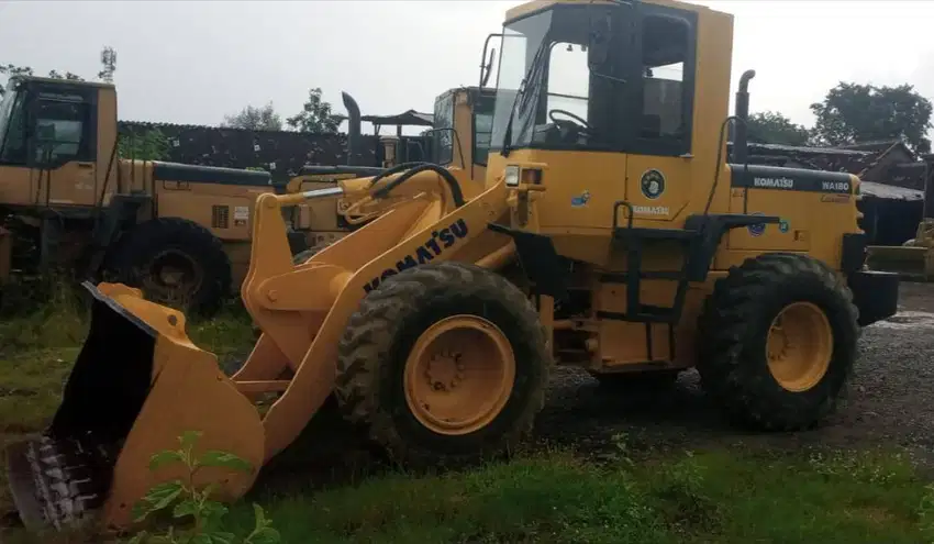 WHEEL LOADER KOMATSU WA180-3