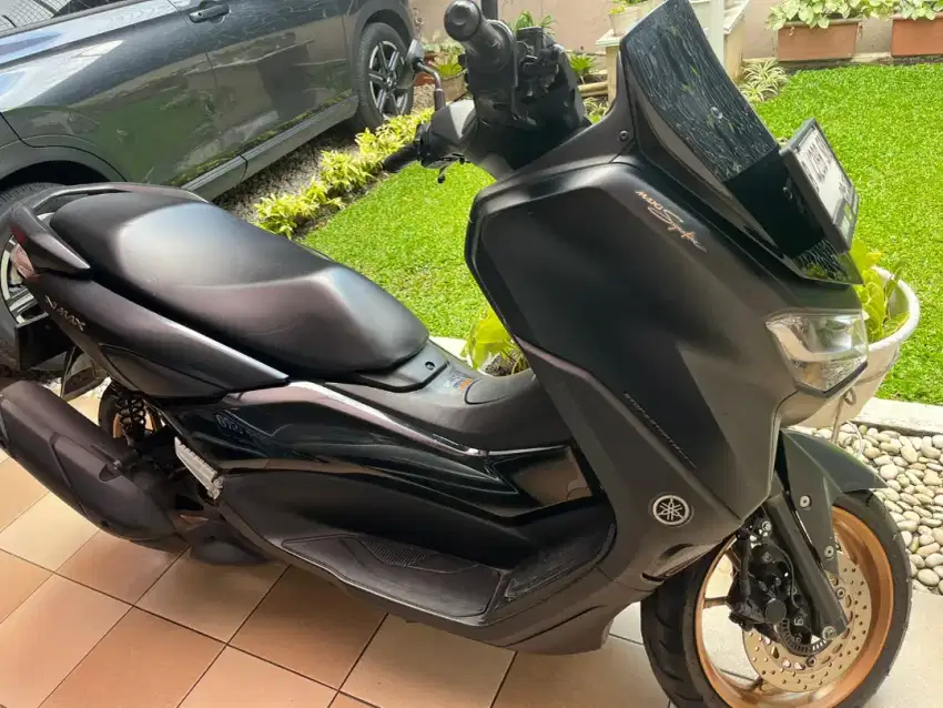 NMax Tahun 2022 Warna Hitam Doff Low KM