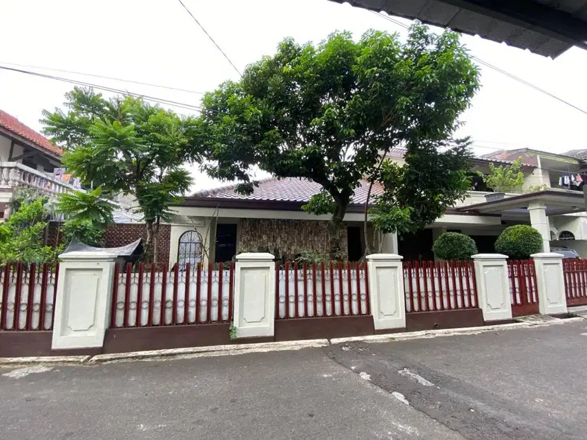 Rumah SHM 2 LANTAI LT 305 LB 250 NEGO 10 MENIT STASIUN BOGOR