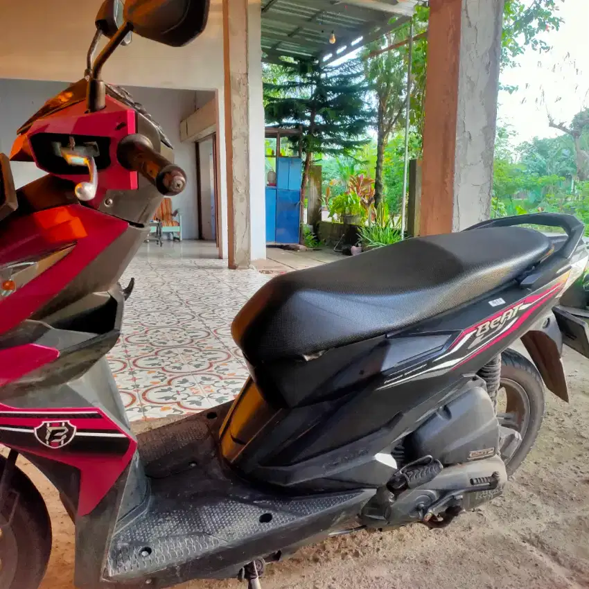 Honda Beat Magenta tahun 2019